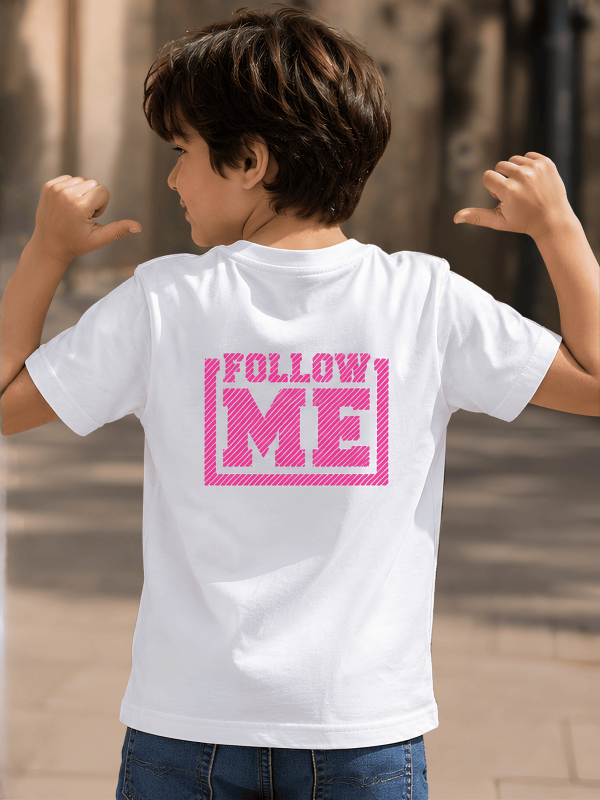 For kids: “London Dreams” Boy's Crew Neck T-Shirt
